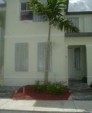 2nd image of 2932 SE 2nd Dr Unit 8