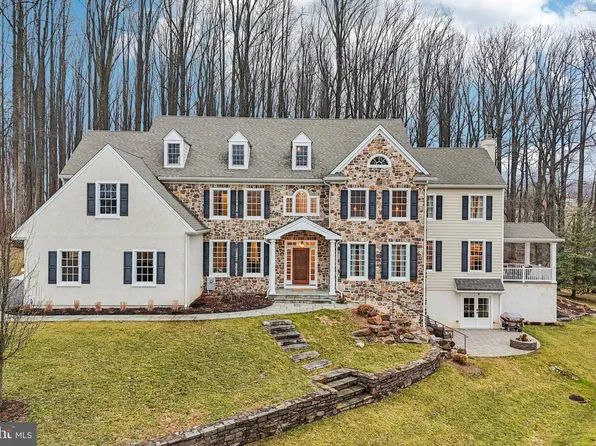 26 Sam Hill Rd, Malvern, PA 19355