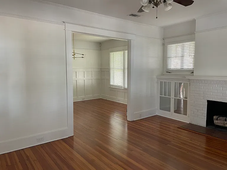 245 Reynoir St — Photo 16