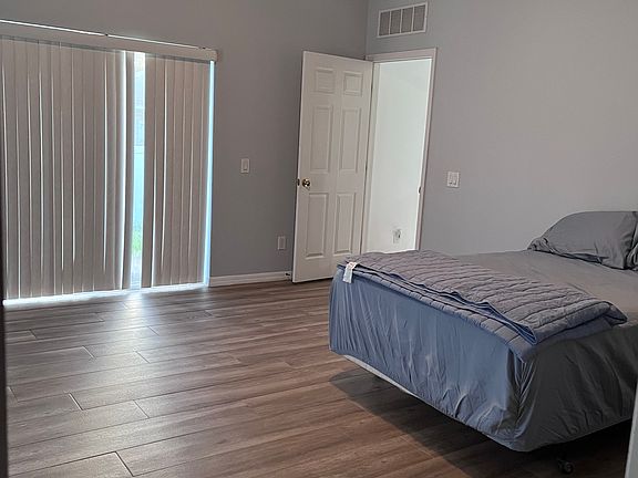 5th image of 10968 56th Ln