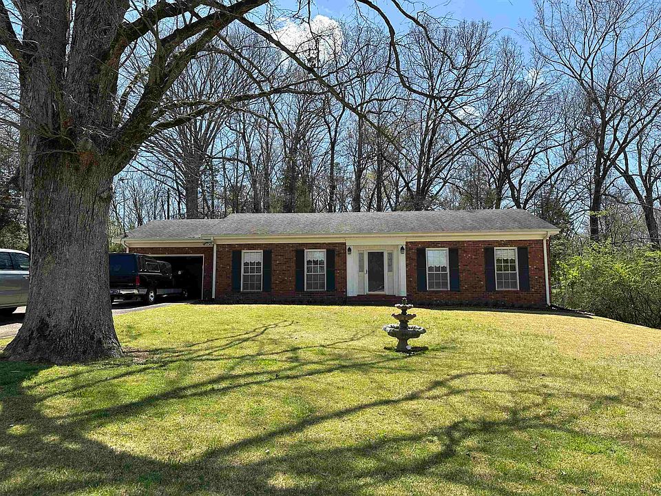 1st image of 109 Rolling Oaks Dr