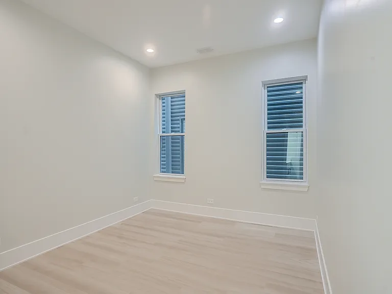 1830 W Cuyler Ave #2 — Photo 19