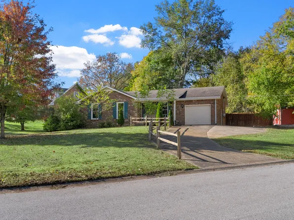 308 Barry Dr, Clarksville, TN 37040