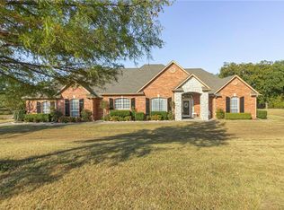 1905 Four Lakes Dr, Blanchard, OK 73010