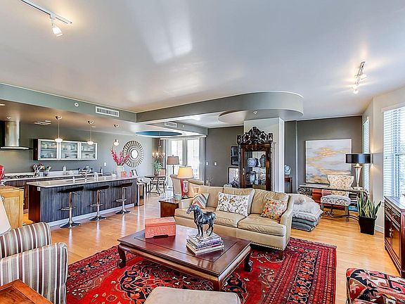 2nd image of 410 Acoma St #322