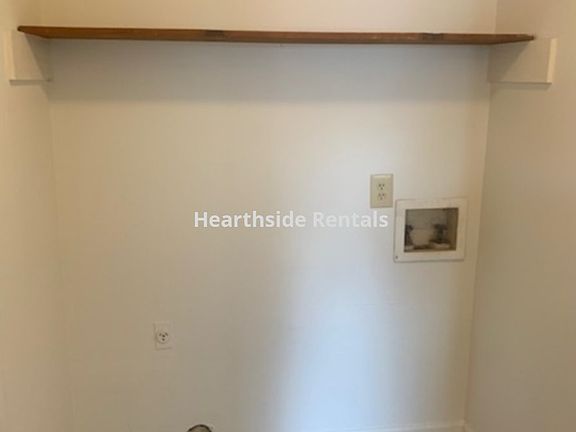 4th image of 712-25 Patton Cir