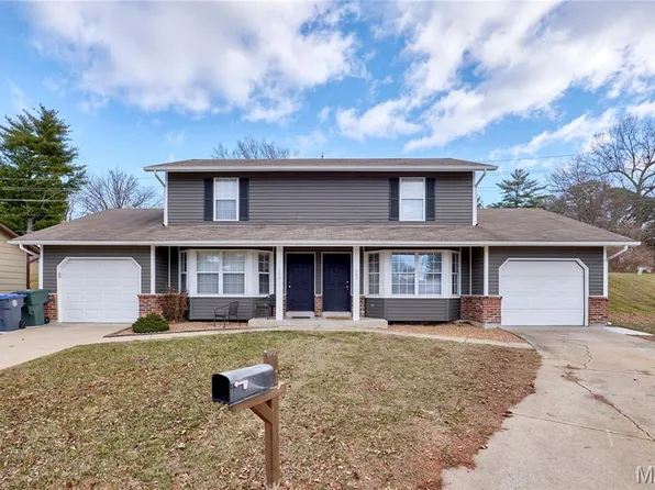 340-342 Della Dr, Saint Peters, MO 63376