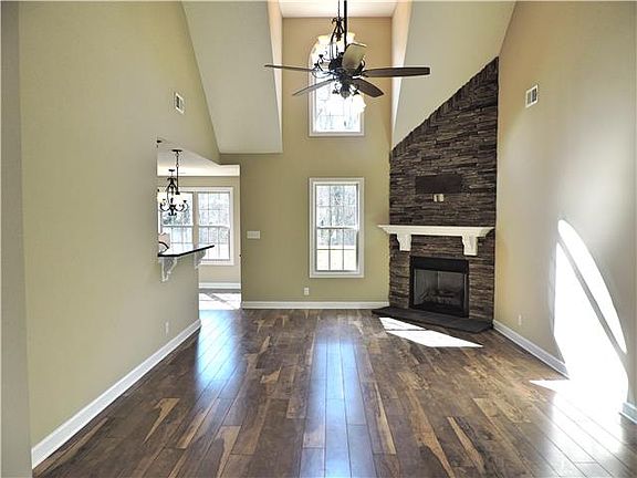 2nd image of 321 Fox Xing Lot 321
