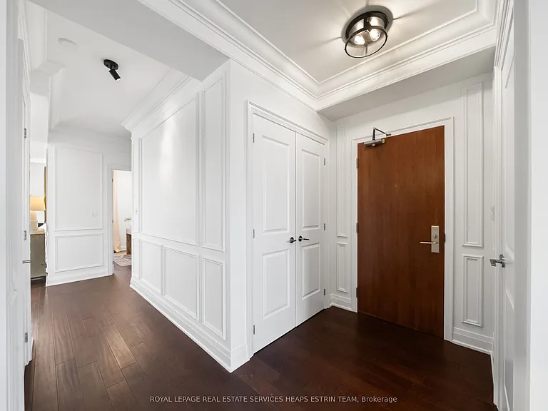 1430 Yonge St #509 — Photo 37