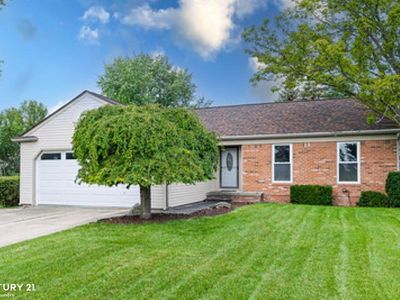 40785 W Romeo Plank Rd, Clinton Township, MI, 48038