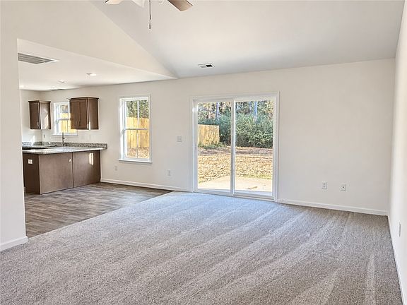 3rd image of 226 Kahlen Ct