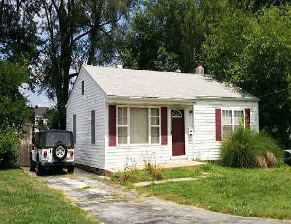 2nd image of 11029 Ivan Ave