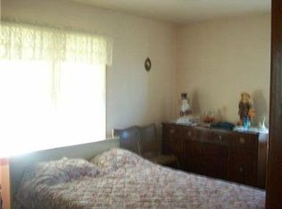 2113 Pleasant View Dr, Ford City, PA 16226