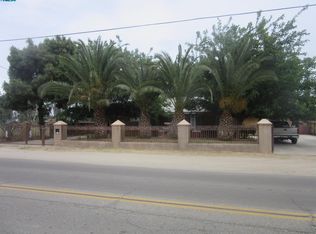 996 N Hughes Ave, Fresno, CA
