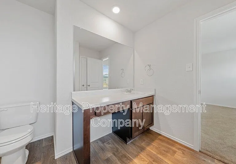 5720 Brook Pr — Photo 32
