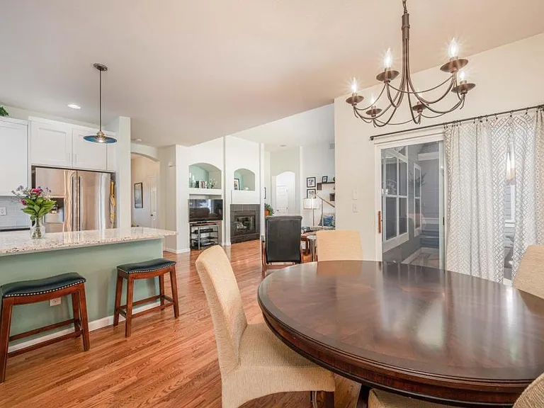 4220 Ravenna Pl — Photo 12