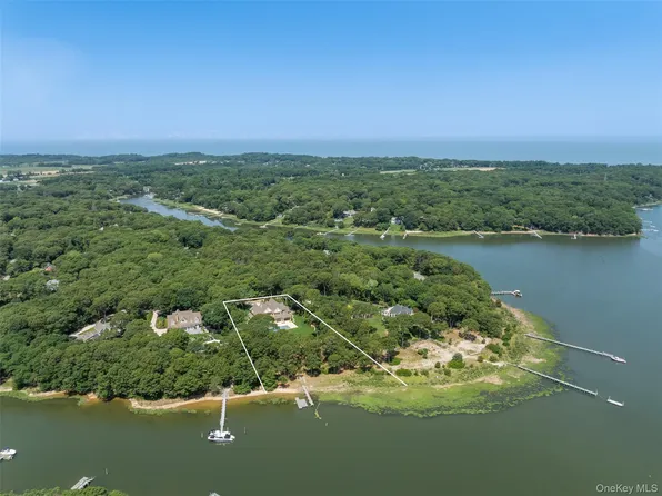 1775 Point Pleasant Road, Mattituck, NY 11952