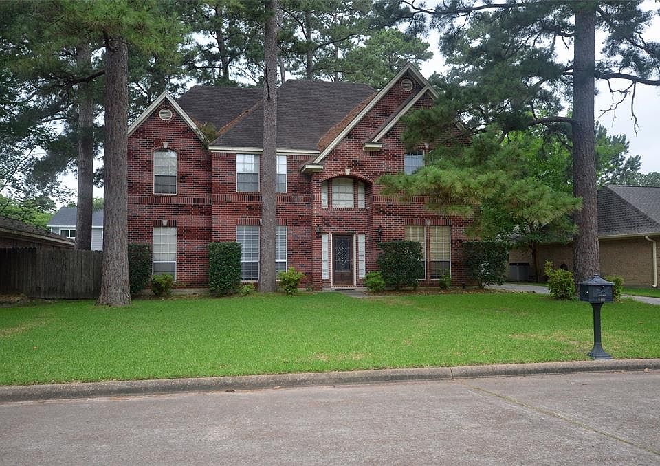 1st image of 8107 12th Fairway Ln