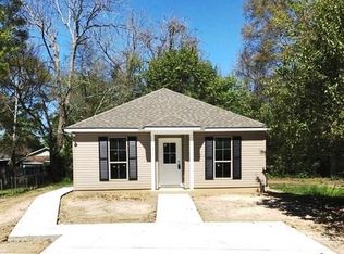 423 W Cypress St, Gonzales, LA 70737