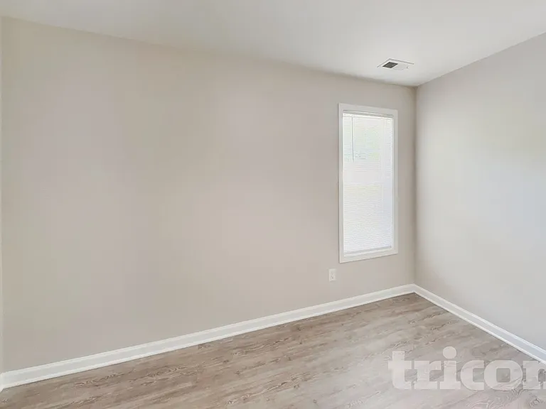 345 Gray Ghost St — Photo 10