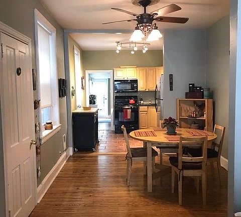 5th image of 2449 Montrose St
