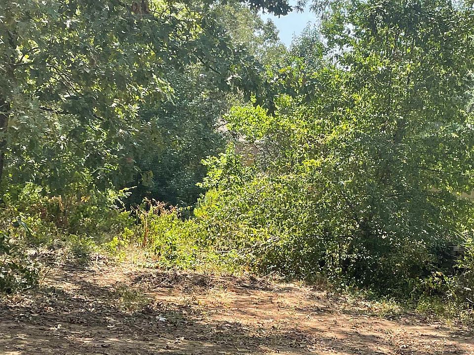 2nd image of 6506 Lakeview Dr