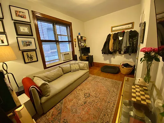 Rented by J PRESTON AND ASSOCIATES INC | media 19