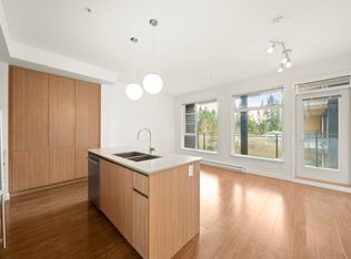 516 Foster Ave #320, Coquitlam, BC V3J 0H8