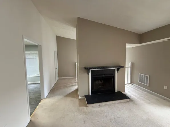 916 Windbrooke Dr #916, Gaithersburg, MD 20879