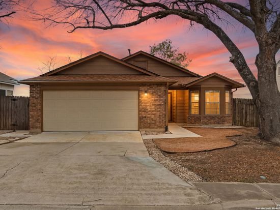 905 Meadow Br, Converse, TX 78109