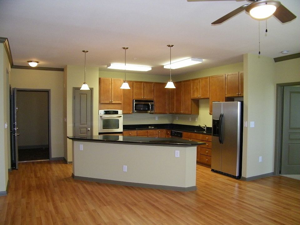 1st image of 901 Red River St APT 1427