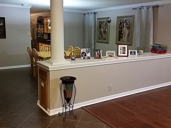 2nd image of 2319 Newoak Park
