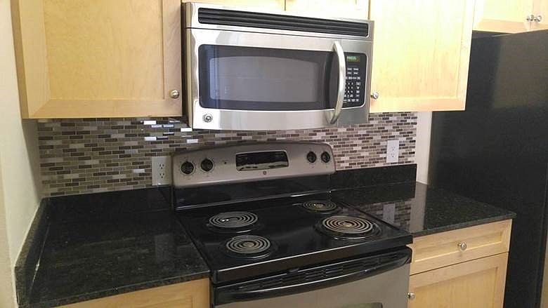 Upgrade in select units - Tile Backsplash