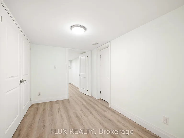 235 Guelph St #2 — Photo 9