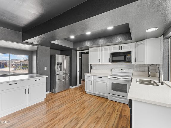 2nd image of 21449 Applewood Dr