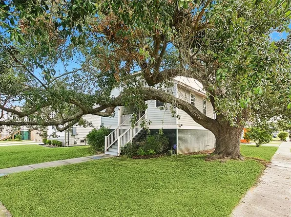 5607 Baccich St, New Orleans, LA 70122