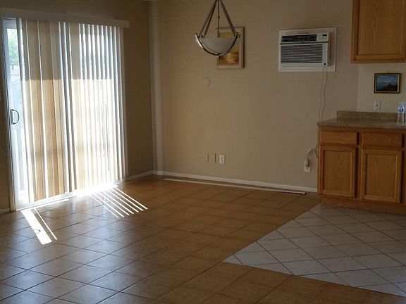 2nd image of 13227 Vanowen St APT 202