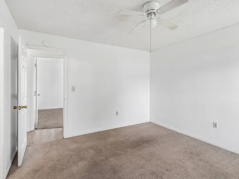 384 Cocoa Ct — Photo 19
