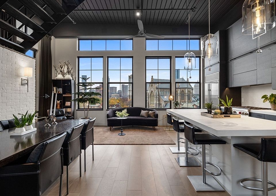 1st image of 27 Wareham St #Penthouse 6