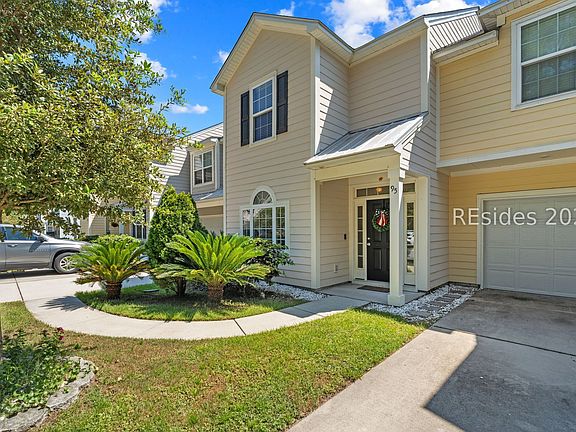 3rd image of 95 Plumgrass Street