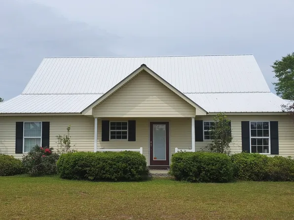 762 Old McLeod Bridge Rd, Adrian, GA 31002