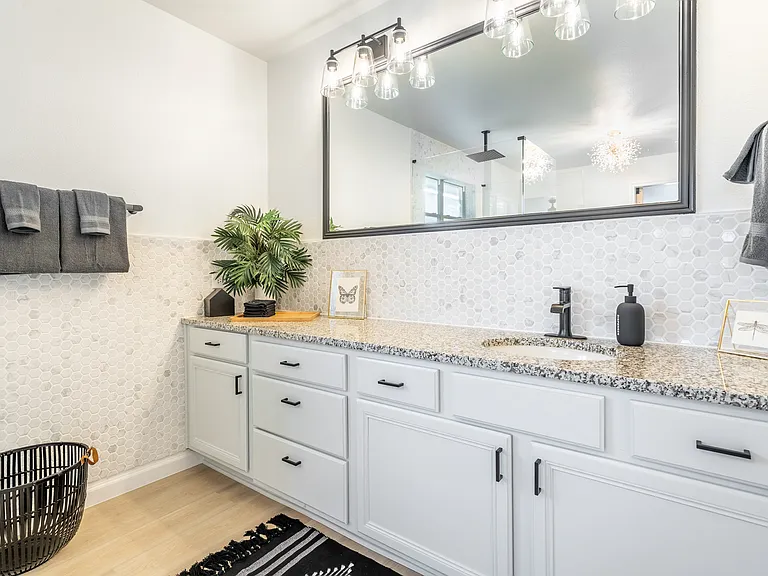 20712 Camel Back St — Photo 27