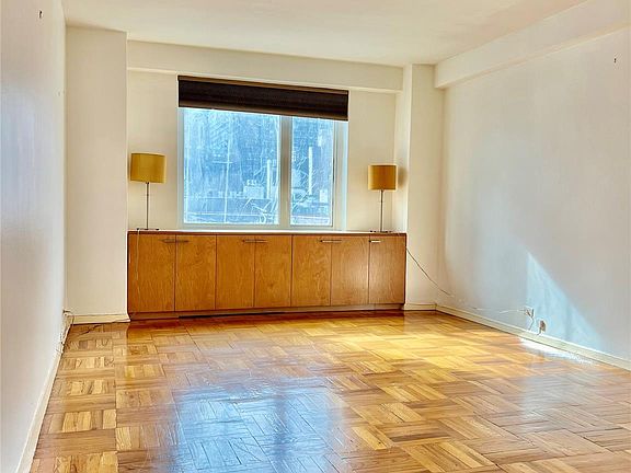 4th image of 411 E 53rd Street #8L