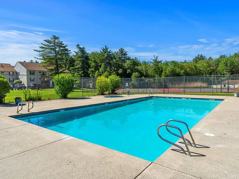 1711 White Cedar Blvd — Photo 12