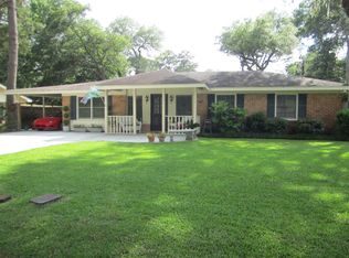 607 Walthour Rd, Savannah, GA 31410