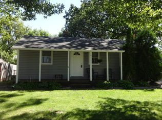 631 Goodview Ave N, Oakdale, MN 55128