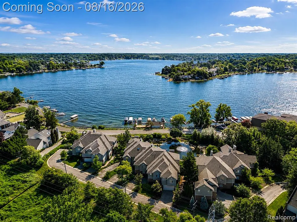3782 Pine Lake Knoll Dr