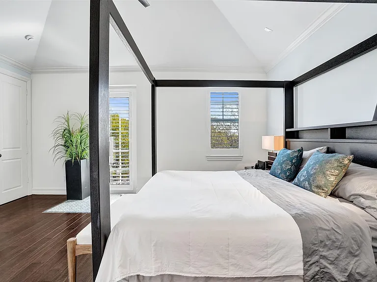 381 E Cannery Row Cir — Photo 20