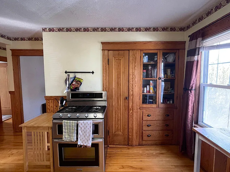 78 Upsala St #1 — Photo 10