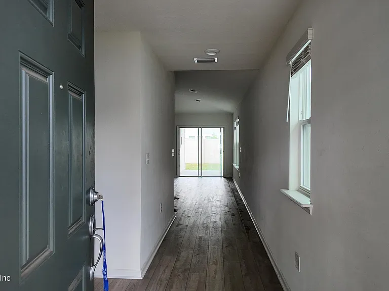 8134 Barley Way — Photo 4